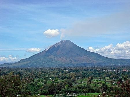 بركان سينابونج، اندونيسيا