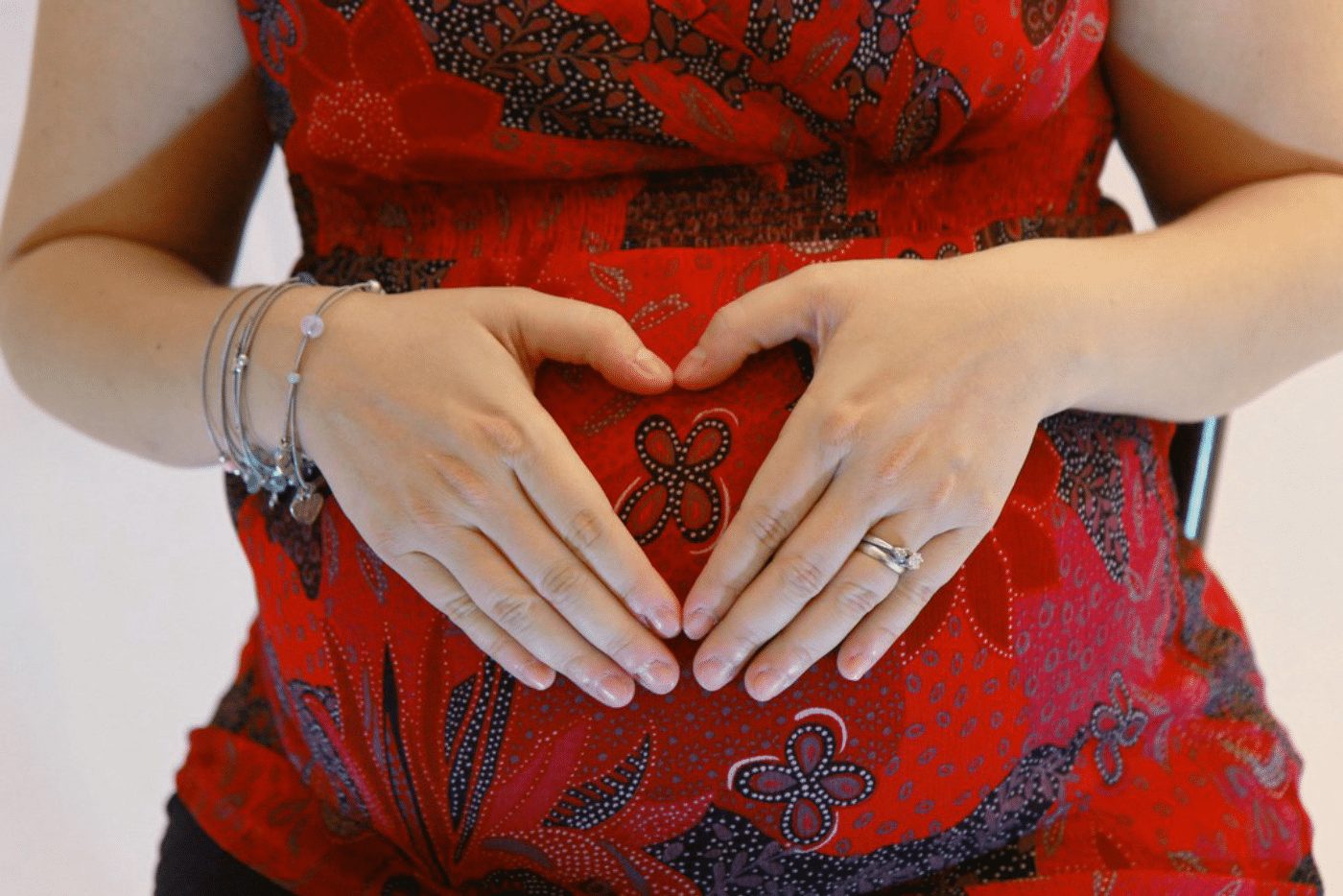  الشهر الثامن من الحمل ،  وزن الجنين في الشهر الثامن 