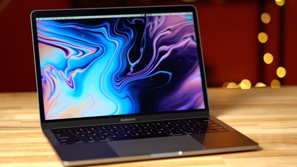 مراجعة MacBook Pro  ماك بوك برو الجديد من آبل