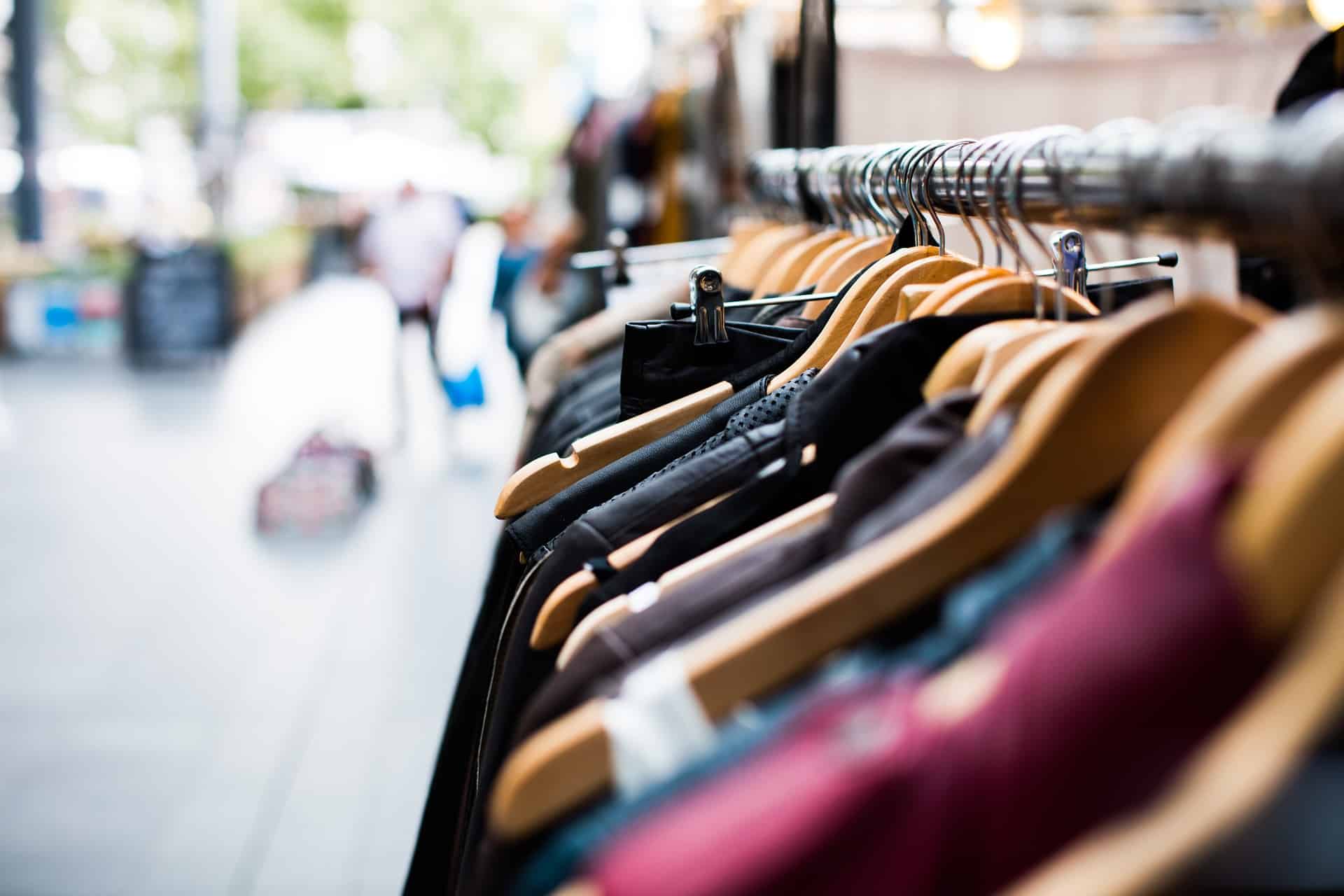 أفضل 7 مواقع تسوق الملابس ماركات عالمية والدفع عند الإستلام
