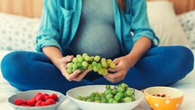 فوائد العنب للحامل