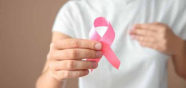ماهي أعراض سرطان الثدي الحميد؟